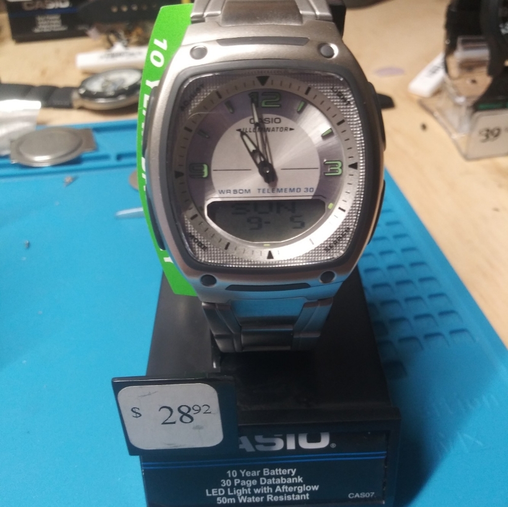 Casio Mens Sport Square Silver CAS07 - 3 Alarms, S